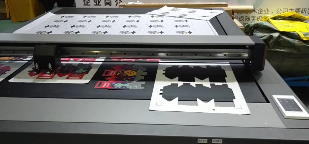 Print & Cut Cutting Plotter